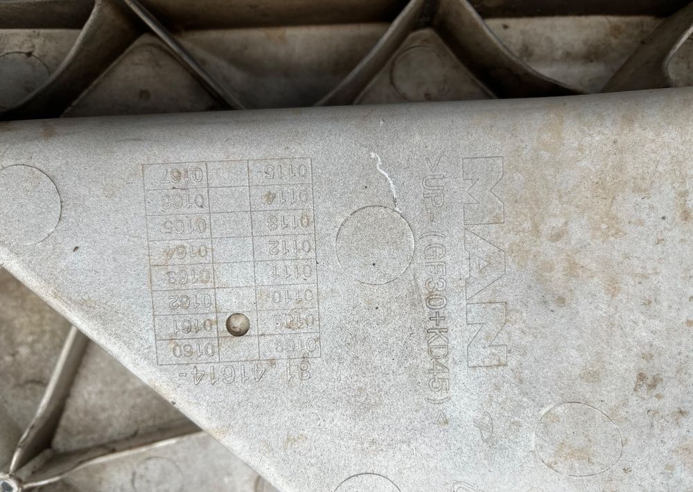 Zderzak MAN TGL TG3 nowy model oryginał - Кузов и экстерьер для Грузовиков: фото 4 Zderzak MAN TGL TG3 nowy model oryginał - Кузов и экстерьер для Грузовиков: фото 4