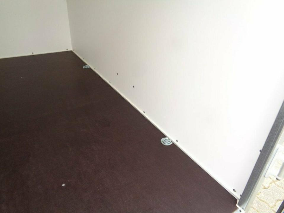 Böckmann KT 2513/135 PKW-Anhänger, Koffer, 1,35to., 100 km/h - Прицеп для легкового автомобиля: фото 5 Böckmann KT 2513/135 PKW-Anhänger, Koffer, 1,35to., 100 km/h - Прицеп для легкового автомобиля: фото 5