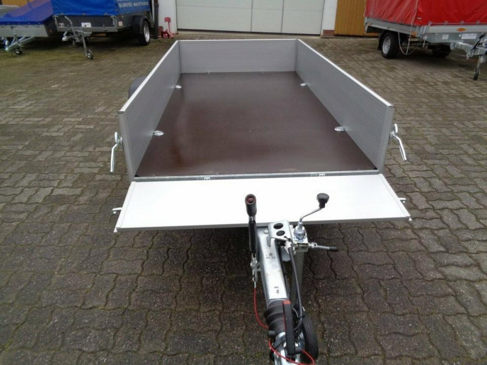 Böckmann PKW-Anhänger, 1,35 to. Einachs, 100 km/h - Прицеп для легкового автомобиля: фото 4 Böckmann PKW-Anhänger, 1,35 to. Einachs, 100 km/h - Прицеп для легкового автомобиля: фото 4