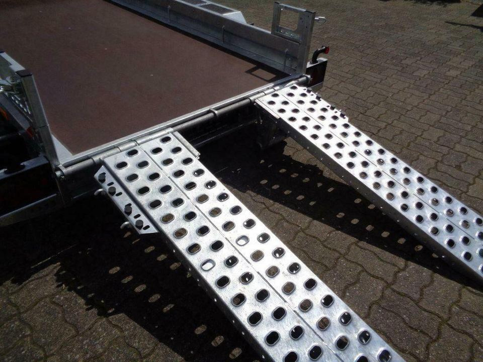 Прицеп для спецтехники Böckmann, PKW-Anhänger, Baumaschinentransporter, 2,7 to. 100 km/h: фото 10