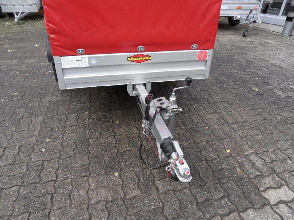 Böckmann PKW Anhänger mit Plane und Spriegel 100 km/h - Прицеп для легкового автомобиля: фото 3 Böckmann PKW Anhänger mit Plane und Spriegel 100 km/h - Прицеп для легкового автомобиля: фото 3