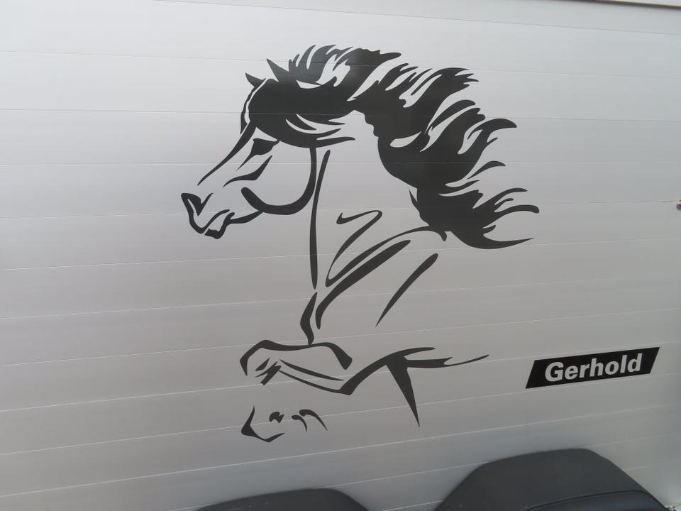 Прицеп-коневоз Böckmann Pferdeanhänger Champion Esprit ISY Sattelkammer 100km/h: фото 15 Прицеп-коневоз Böckmann Pferdeanhänger Champion Esprit ISY Sattelkammer 100km/h: фото 15