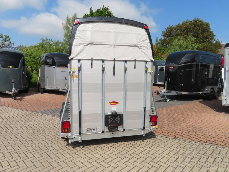 Прицеп-коневоз Böckmann Pferdeanhänger Champion Esprit ISY Sattelkammer 100km/h: фото 14 Прицеп-коневоз Böckmann Pferdeanhänger Champion Esprit ISY Sattelkammer 100km/h: фото 14