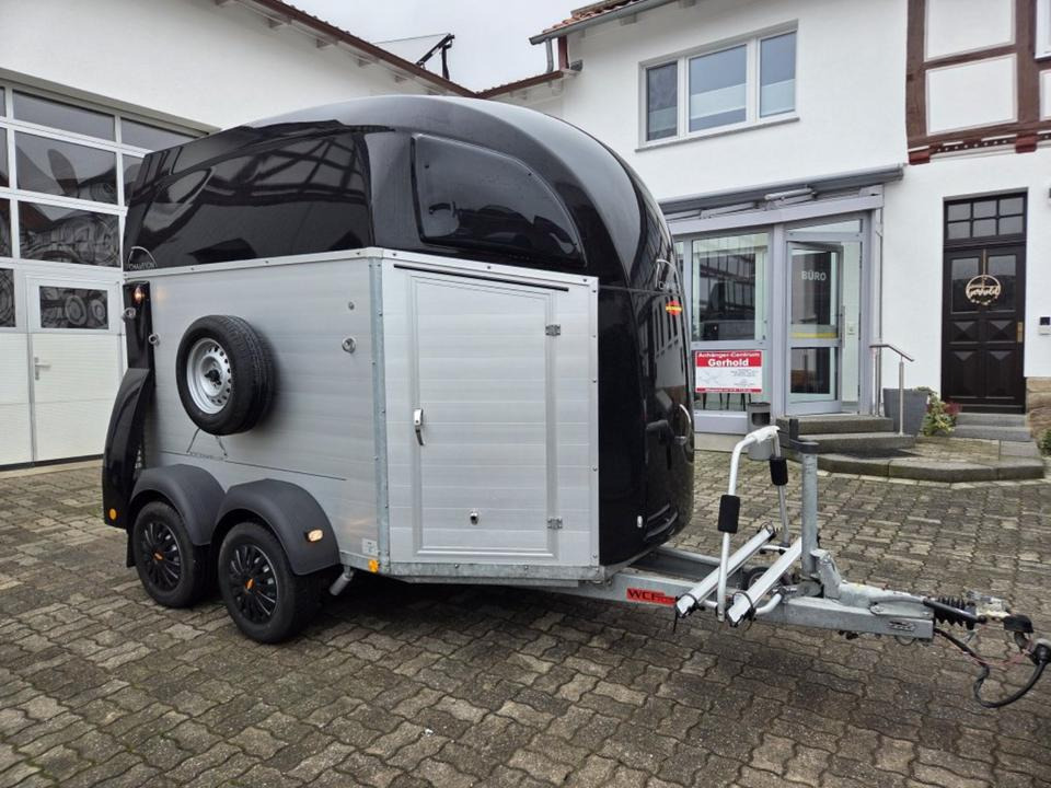 Böckmann Pferdeanhänger Champion R SaKa. WCF-Fahrwerk 100 km/h - Прицеп-коневоз: фото 2 Böckmann Pferdeanhänger Champion R SaKa. WCF-Fahrwerk 100 km/h - Прицеп-коневоз: фото 2