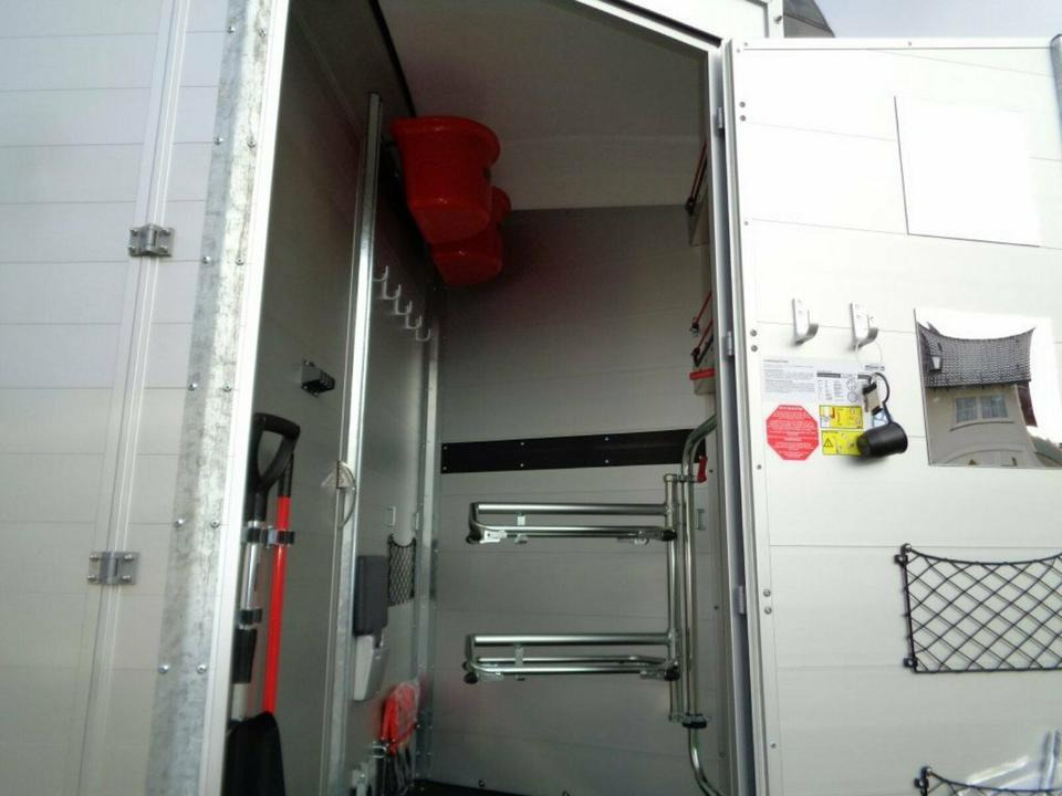Böckmann Pferdeanhänger Portax L-SR inkl Sattelschrank - Прицеп-коневоз: фото 5 Böckmann Pferdeanhänger Portax L-SR inkl Sattelschrank - Прицеп-коневоз: фото 5