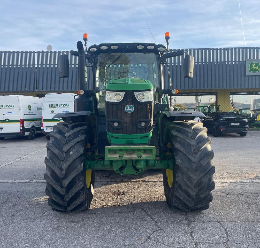 JOHN DEERE 6175 R - Трактор: фото 2 JOHN DEERE 6175 R - Трактор: фото 2