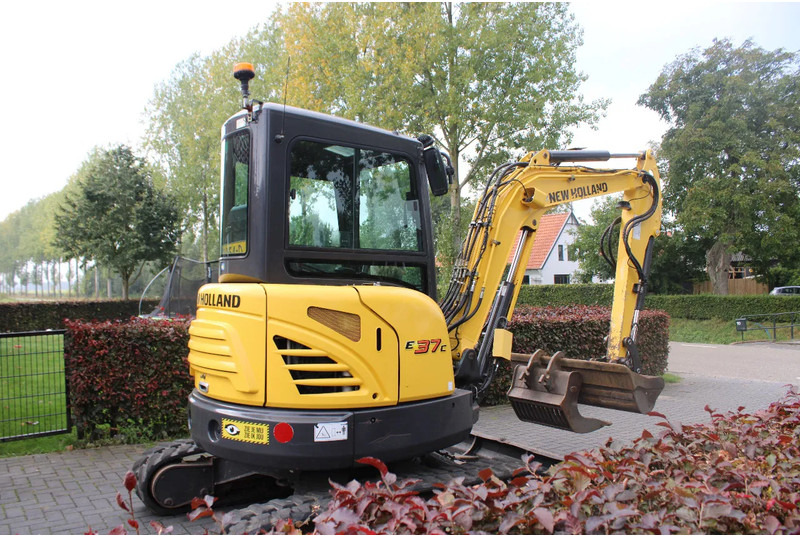 New Holland E37C - Мини-кран: фото 3 New Holland E37C - Мини-кран: фото 3