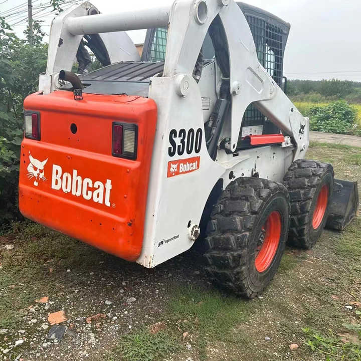 100%Ready Bobcat S300 Well Sold Most Famous Brand High Quality Bobcat S300 Skid Steer Loader for Sale - Мини-погрузчик с бортовым поворотом: фото 5 100%Ready Bobcat S300 Well Sold Most Famous Brand High Quality Bobcat S300 Skid Steer Loader for Sale - Мини-погрузчик с бортовым поворотом: фото 5
