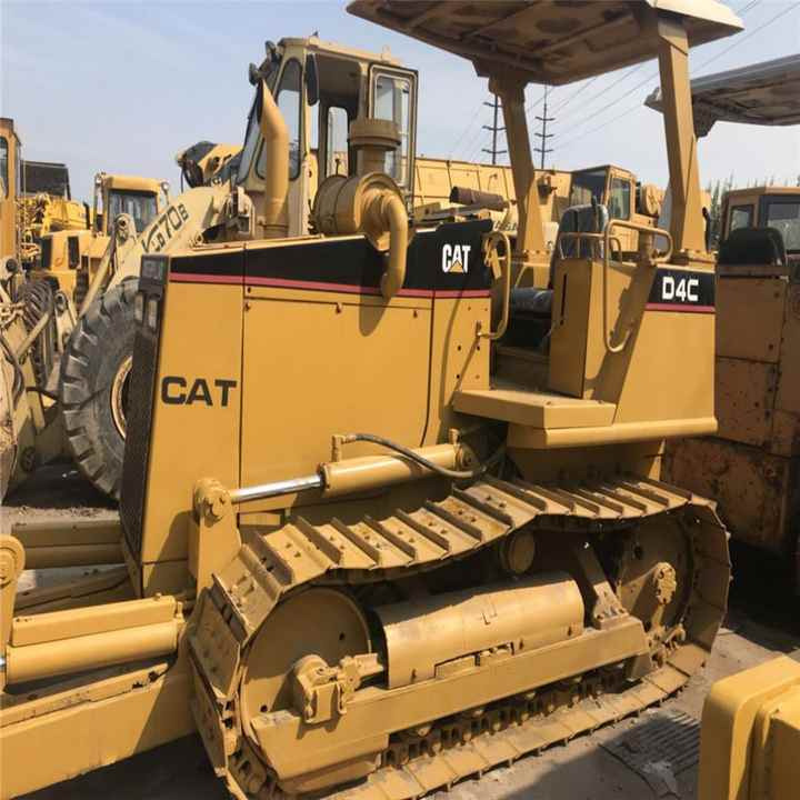 Open Cabin D4c Used Cat Bulldozer , Cat D4 D4h D4g D4m D4k D5m D5g D5h Mini Bulldozer , CAT Dozer - Бульдозер: фото 3 Open Cabin D4c Used Cat Bulldozer , Cat D4 D4h D4g D4m D4k D5m D5g D5h Mini Bulldozer , CAT Dozer - Бульдозер: фото 3