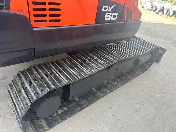 Second Hand Doosan Dx-60 Excavator for Sale - Гусеничный экскаватор: фото 2 Second Hand Doosan Dx-60 Excavator for Sale - Гусеничный экскаватор: фото 2