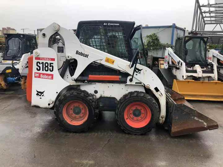 Used Bob Cat Bob Cat S185 Used Mini Skid Steer Wheel Loader Multifunctional Track Loaders Bobcat - Мини-погрузчик с бортовым поворотом: фото 4 Used Bob Cat Bob Cat S185 Used Mini Skid Steer Wheel Loader Multifunctional Track Loaders Bobcat - Мини-погрузчик с бортовым поворотом: фото 4