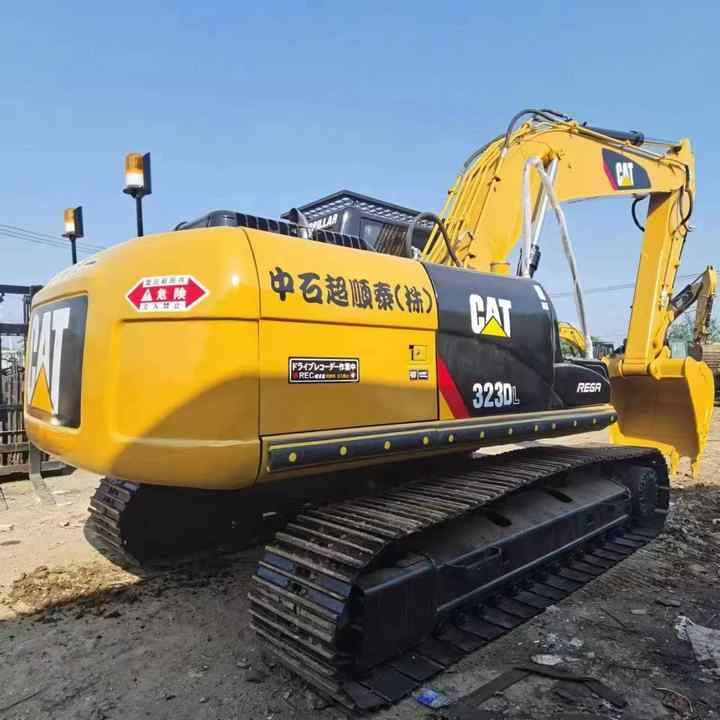 Used Digger CAT 323DL Construction Machinery Construction Digger Used CAT 323DL Cheap Excavator - Гусеничный экскаватор: фото 4 Used Digger CAT 323DL Construction Machinery Construction Digger Used CAT 323DL Cheap Excavator - Гусеничный экскаватор: фото 4