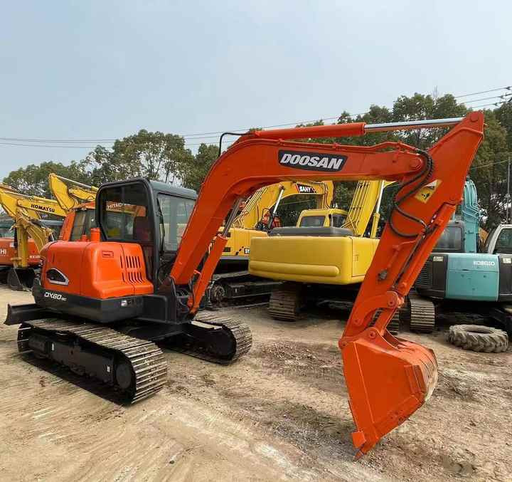 Used Doosan DX60-9c Excavator | Low Hours | Robust Undercarriage | Global Shipping | Discounted Price - Экскаватор: фото 5 Used Doosan DX60-9c Excavator | Low Hours | Robust Undercarriage | Global Shipping | Discounted Price - Экскаватор: фото 5