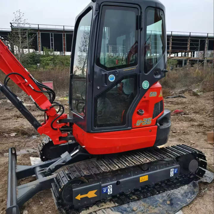 Used Kubota U35 New Model Mini Excavator Second Hand Machine Popular Brand Japan Kubota Hydraulic Machinery - Гусеничный экскаватор: фото 1 Used Kubota U35 New Model Mini Excavator Second Hand Machine Popular Brand Japan Kubota Hydraulic Machinery - Гусеничный экскаватор: фото 1