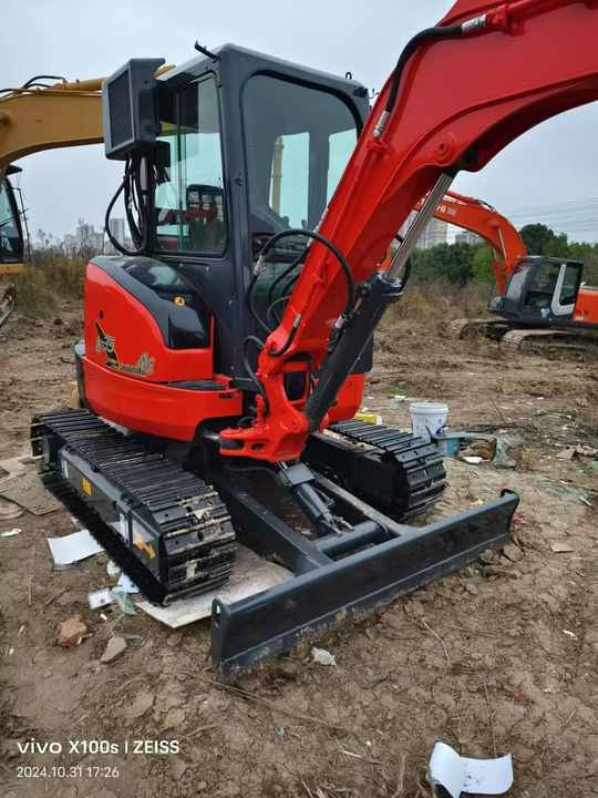 Used Kubota U35 New Model Mini Excavator Second Hand Machine Popular Brand Japan Kubota Hydraulic Machinery - Гусеничный экскаватор: фото 4 Used Kubota U35 New Model Mini Excavator Second Hand Machine Popular Brand Japan Kubota Hydraulic Machinery - Гусеничный экскаватор: фото 4