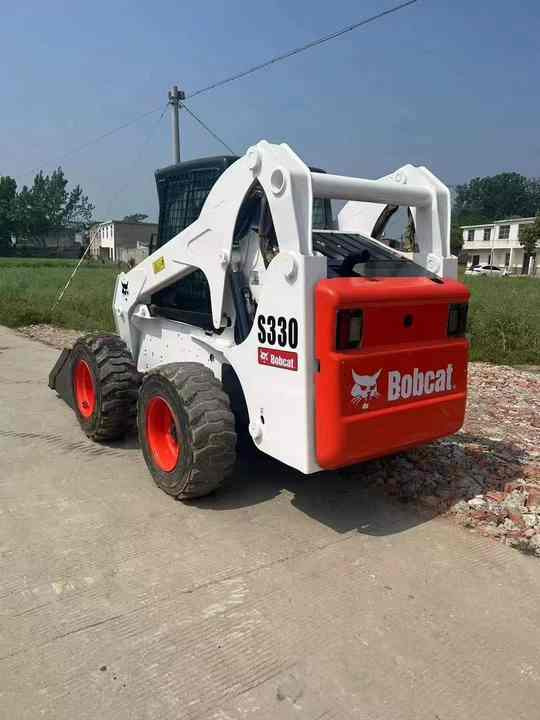 Very Low Price American Brand Used Bobcat S330 Skid Steer Loader with Superior Performance for Sale S160/S180/S300 in Stock - Мини-погрузчик с бортовым поворотом: фото 4 Very Low Price American Brand Used Bobcat S330 Skid Steer Loader with Superior Performance for Sale S160/S180/S300 in Stock - Мини-погрузчик с бортовым поворотом: фото 4