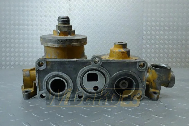 Caterpillar 166-1329 - Масляный фильтр для Строительной техники: фото 1 Caterpillar 166-1329 - Масляный фильтр для Строительной техники: фото 1