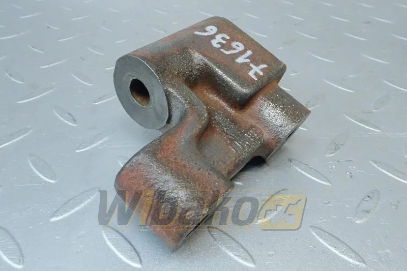 Deutz 02249876R - Подушка двигателя для Строительной техники: фото 1 Deutz 02249876R - Подушка двигателя для Строительной техники: фото 1