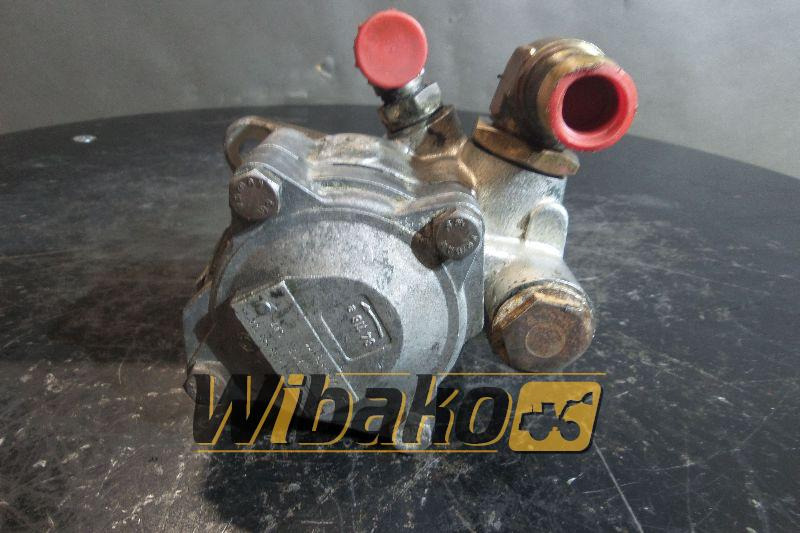 Gear pump ZF 7684955126 WAK7373Y11 - Гидравлический насос для Строительной техники: фото 1 Gear pump ZF 7684955126 WAK7373Y11 - Гидравлический насос для Строительной техники: фото 1