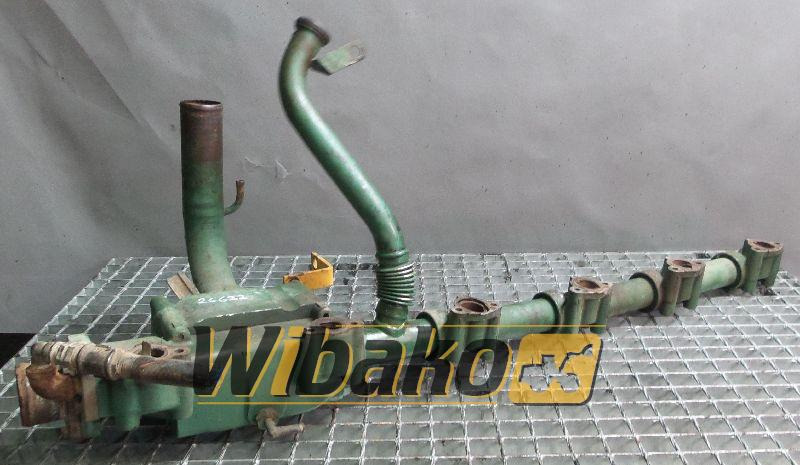 Water mainfold Volvo TD164KAE 980429 - Впускной коллектор для Строительной техники: фото 1 Water mainfold Volvo TD164KAE 980429 - Впускной коллектор для Строительной техники: фото 1