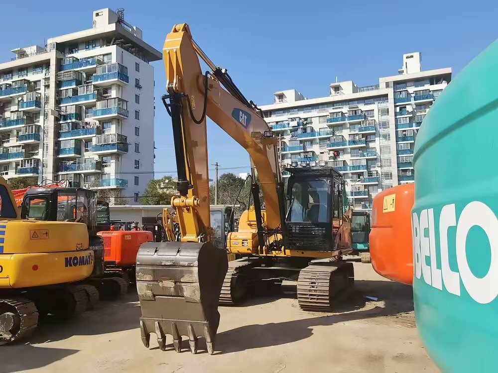 CATERPILLAR 315D - Гусеничный экскаватор: фото 4 CATERPILLAR 315D - Гусеничный экскаватор: фото 4