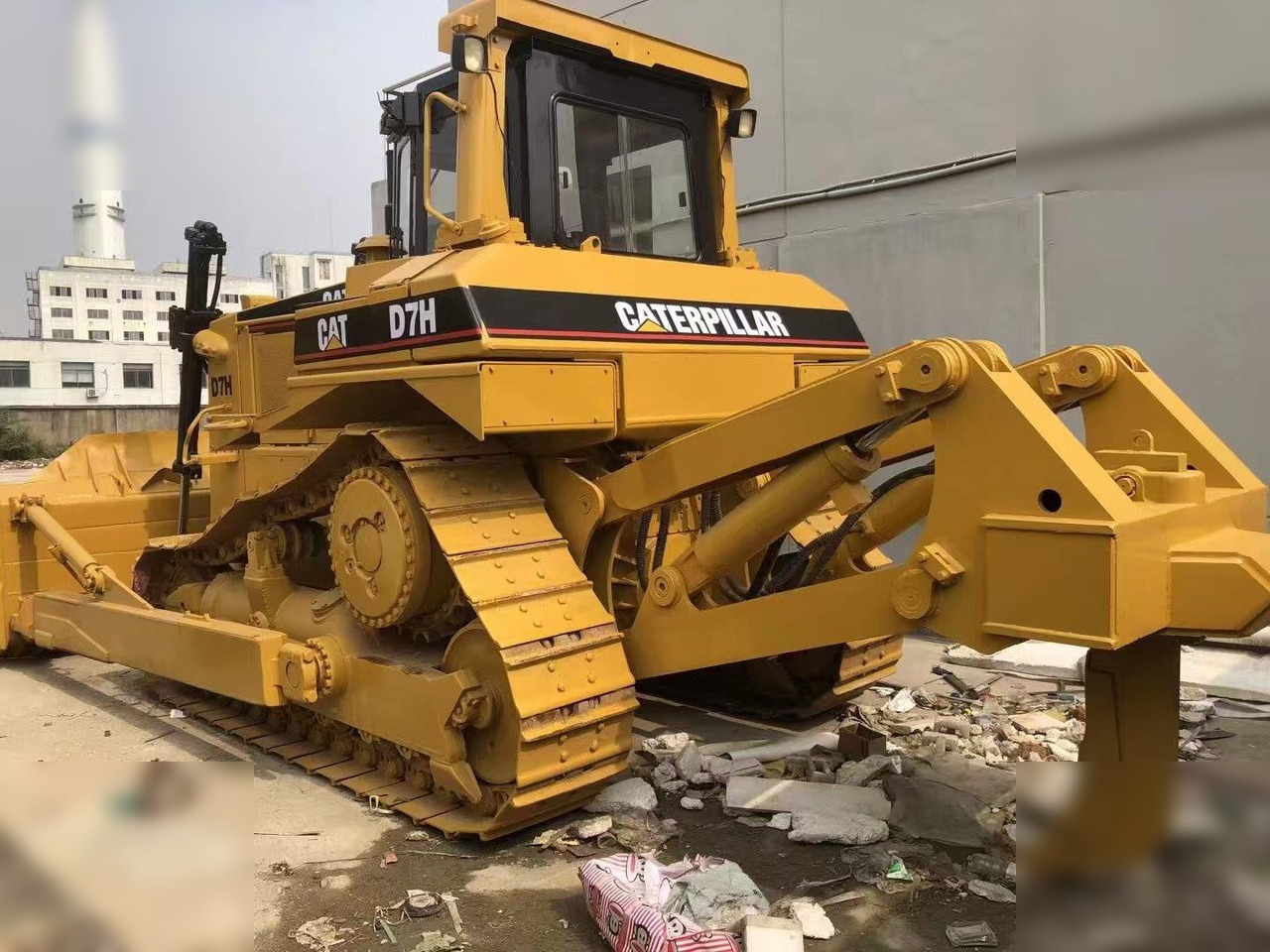 CATERPILLAR D7H - Бульдозер: фото 3 CATERPILLAR D7H - Бульдозер: фото 3
