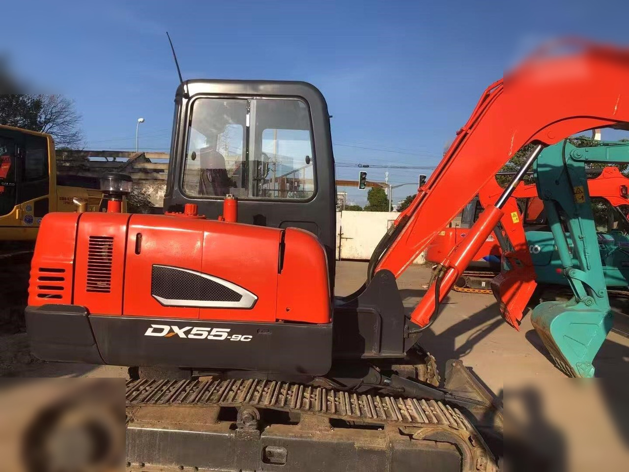 DOOSAN DH55-V - Мини-экскаватор: фото 2 DOOSAN DH55-V - Мини-экскаватор: фото 2