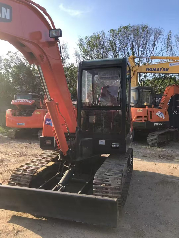 DOOSAN DX55-9C - Гусеничный экскаватор: фото 3 DOOSAN DX55-9C - Гусеничный экскаватор: фото 3