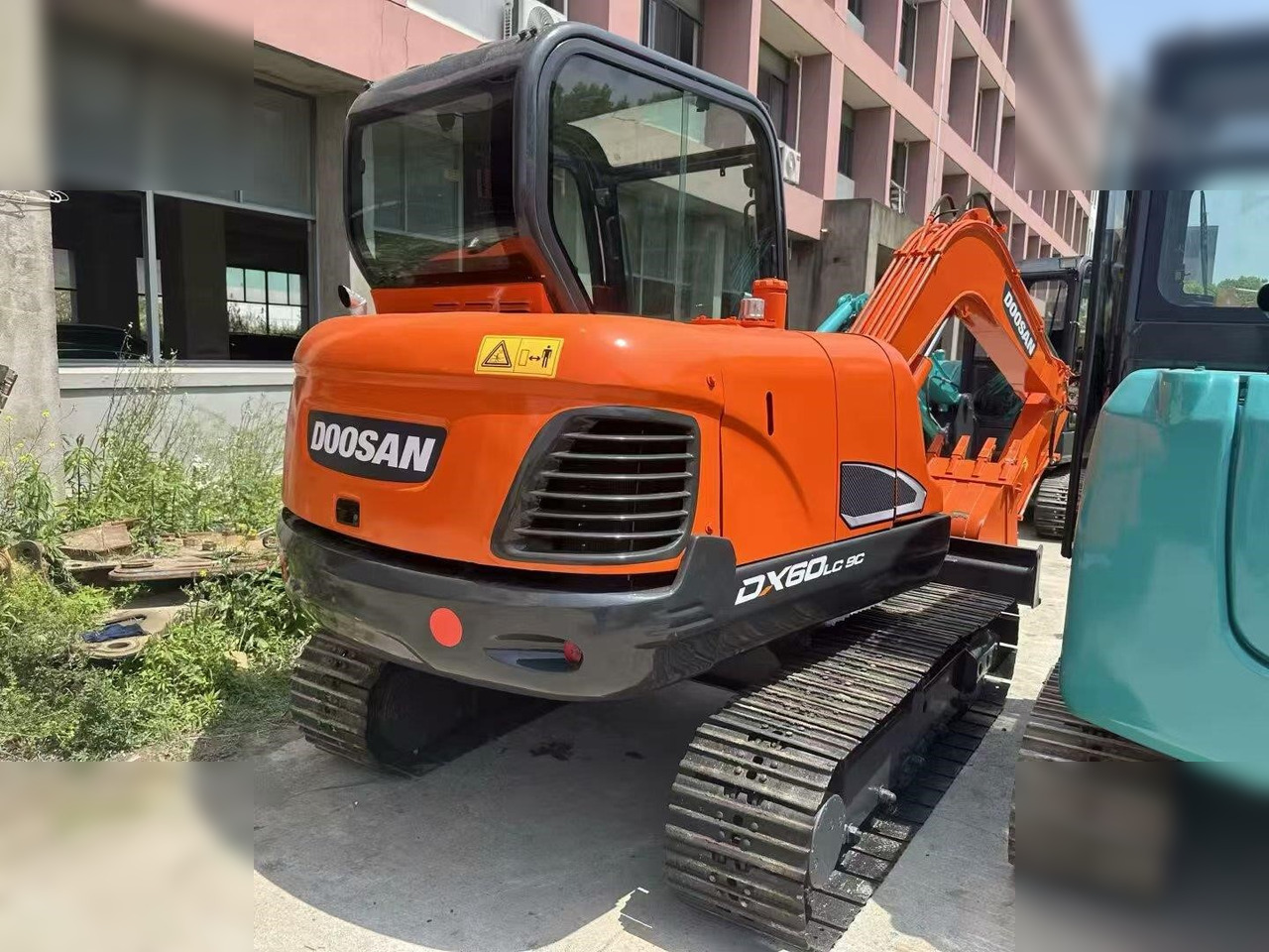DOOSAN DX60 - Гусеничный экскаватор: фото 3 DOOSAN DX60 - Гусеничный экскаватор: фото 3