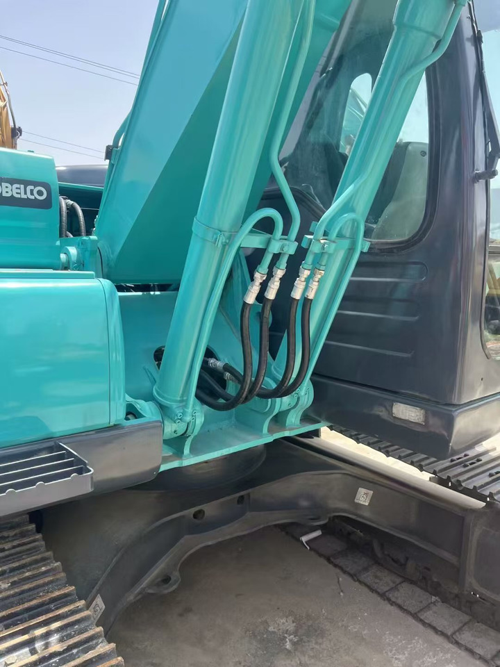 KOBELCO sk130lc - Гусеничный экскаватор: фото 2 KOBELCO sk130lc - Гусеничный экскаватор: фото 2