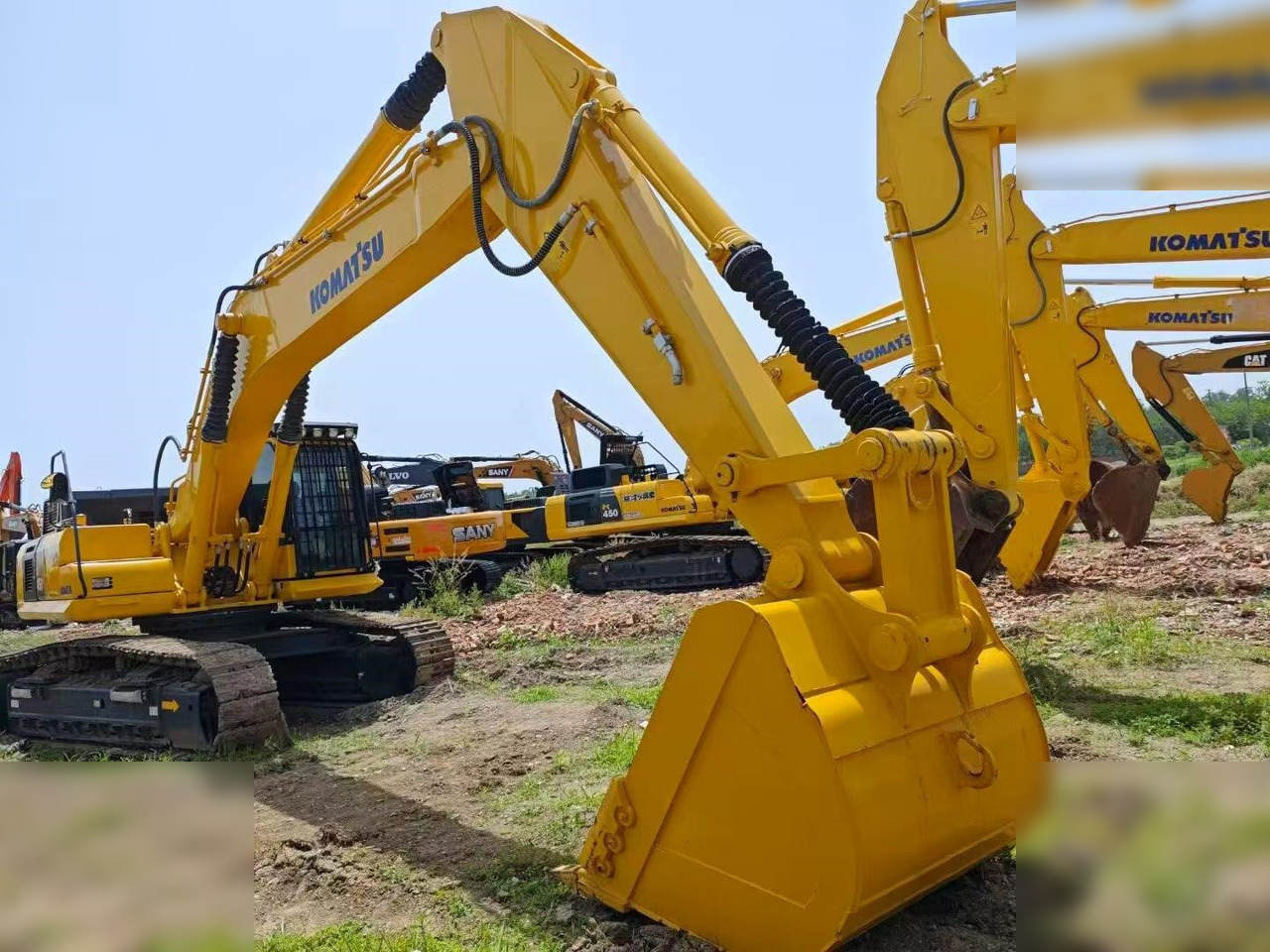 KOMATSU PC450 - Гусеничный экскаватор: фото 2 KOMATSU PC450 - Гусеничный экскаватор: фото 2