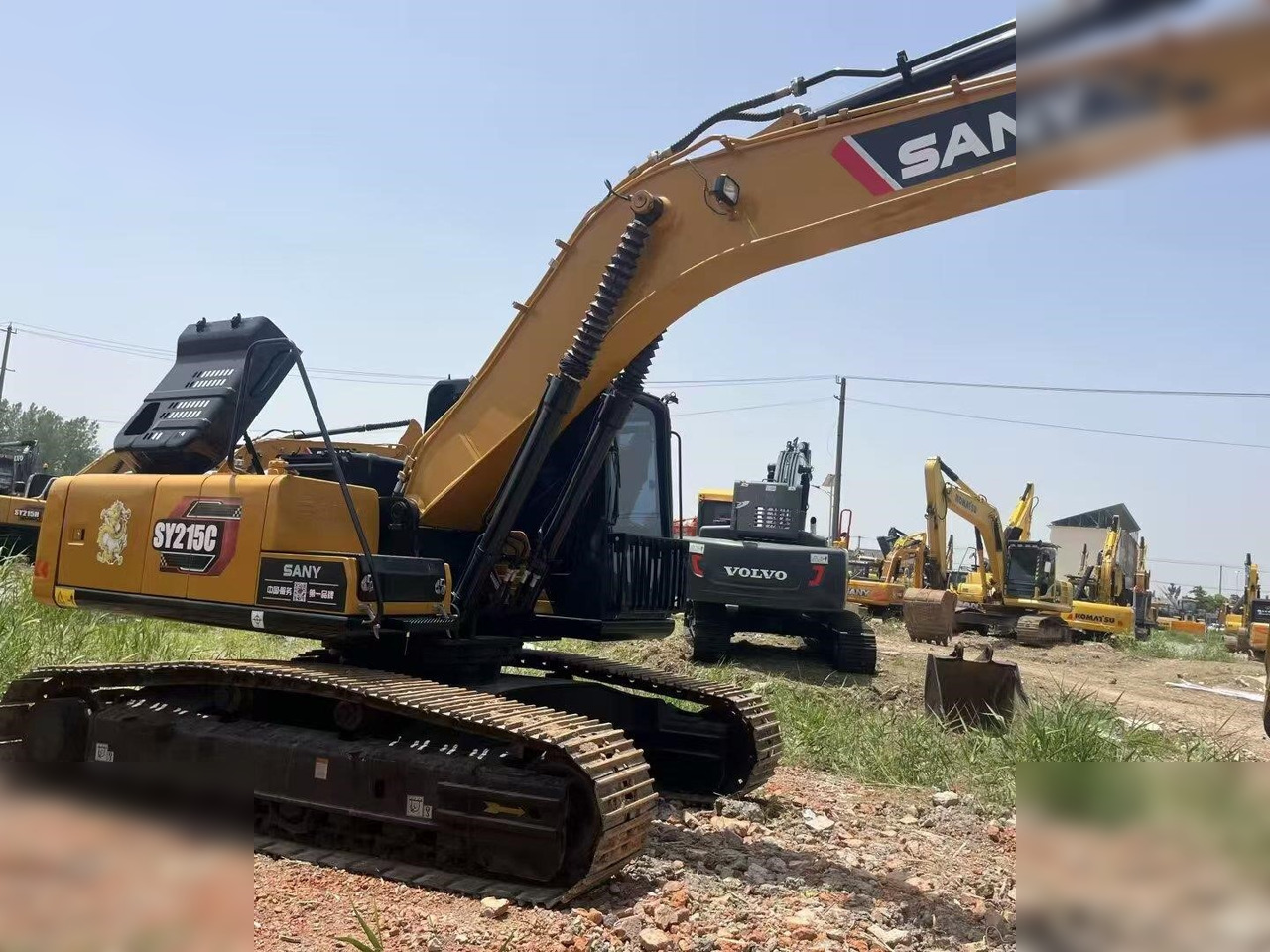 SANY SY215C - Гусеничный экскаватор: фото 2 SANY SY215C - Гусеничный экскаватор: фото 2