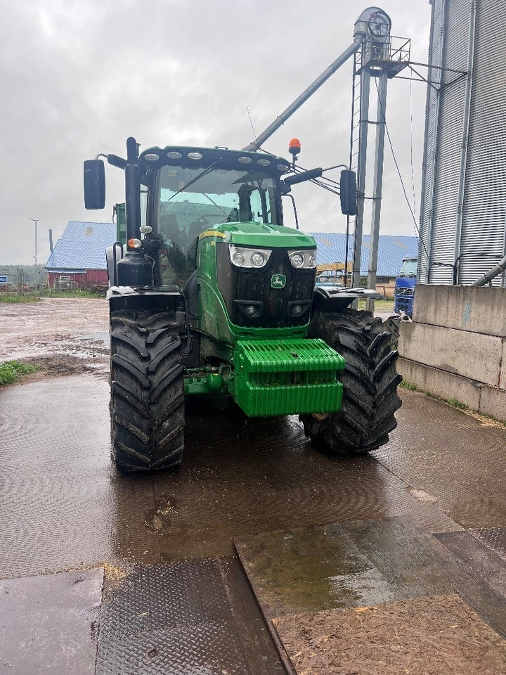 John Deere 6215 R Ultimate - Трактор: фото 2 John Deere 6215 R Ultimate - Трактор: фото 2