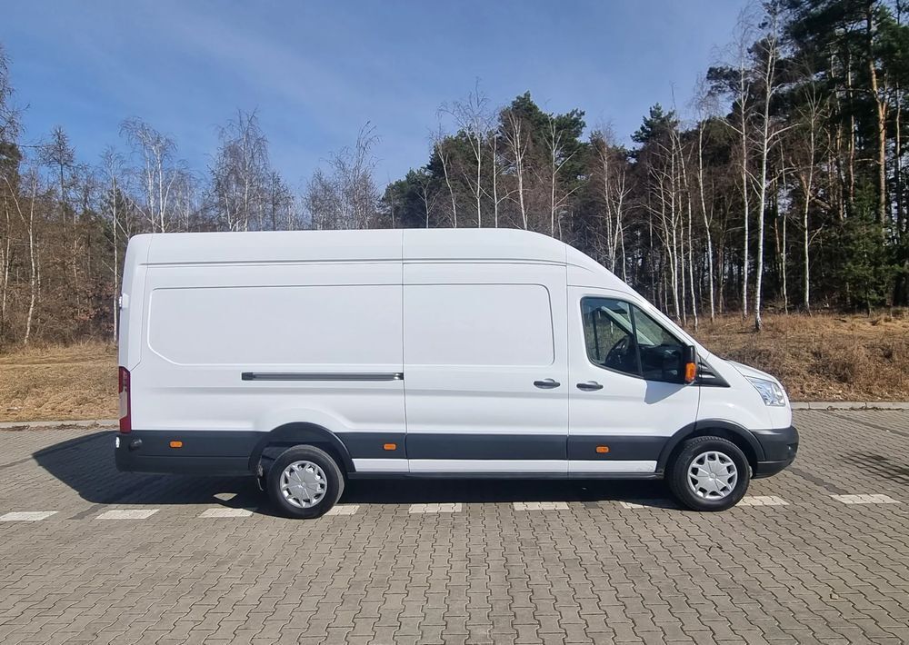 Ford Transit - Цельнометаллический фургон: фото 5 Ford Transit - Цельнометаллический фургон: фото 5