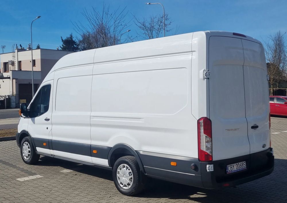 Ford Transit - Цельнометаллический фургон: фото 4 Ford Transit - Цельнометаллический фургон: фото 4