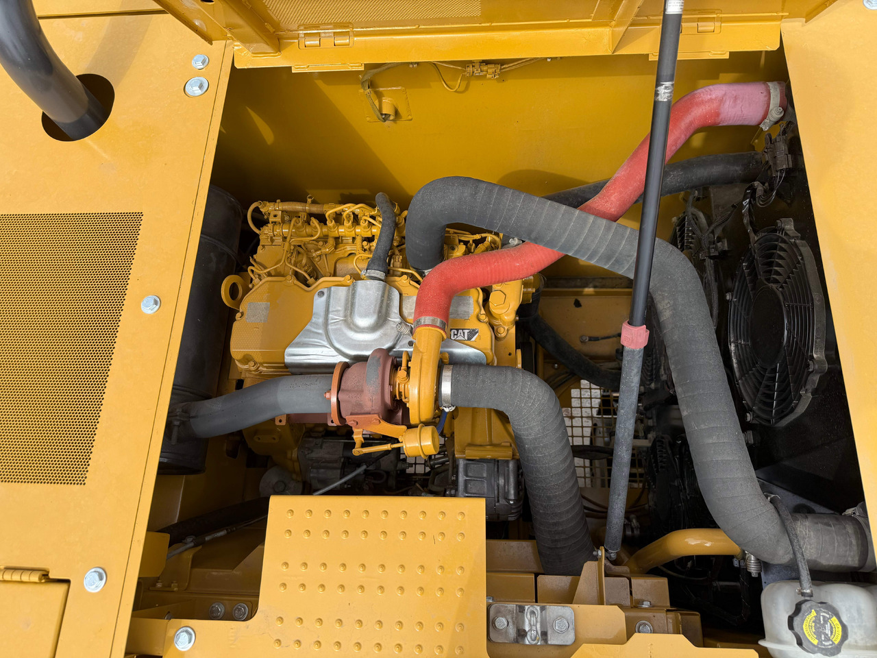 Гусеничный экскаватор CATERPILLAR cat320gc excavator for sale [ Copy ]: фото 13