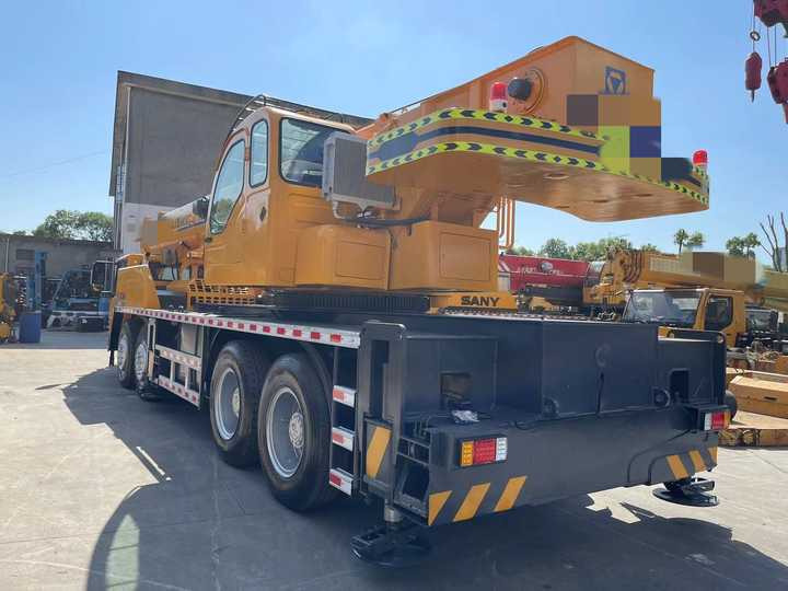 China Jiangsu Famous Brand 90%New 55TONS 70ton 100ton Mobile Used Truck Crane YQ55KC in Excellent Working Condition for Sale - Мобильный кран: фото 2 China Jiangsu Famous Brand 90%New 55TONS 70ton 100ton Mobile Used Truck Crane YQ55KC in Excellent Working Condition for Sale - Мобильный кран: фото 2