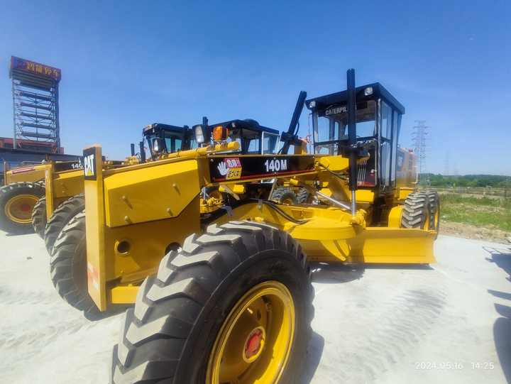 Used Cat 140m Grader on Hot Sale Used Cat 14h 14g 140h 140g140m in Stock Motor Grader Equipment - Грейдер: фото 4 Used Cat 140m Grader on Hot Sale Used Cat 14h 14g 140h 140g140m in Stock Motor Grader Equipment - Грейдер: фото 4