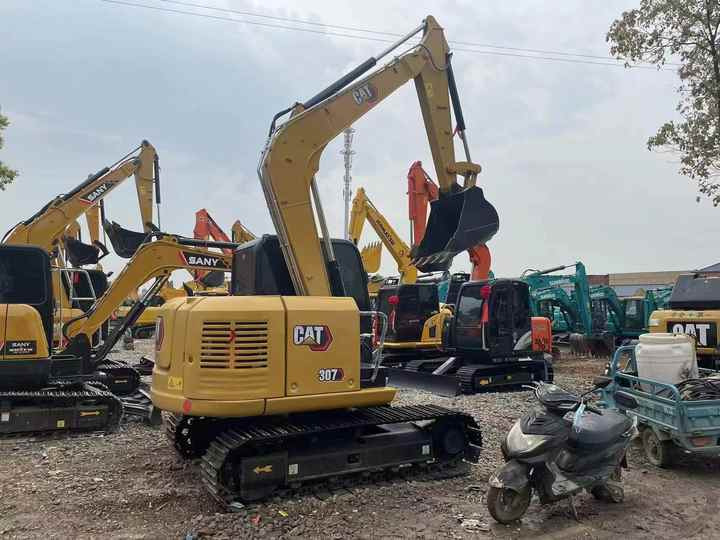 Used Cat 307 Mini Excavator - Мини-экскаватор: фото 4 Used Cat 307 Mini Excavator - Мини-экскаватор: фото 4