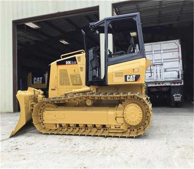 Used Cat D5k D5g D5 D5m D5h Crawler Bulldozer , CAT Bulldozer with Ripper , Original Cat Bulldozers - Бульдозер: фото 2 Used Cat D5k D5g D5 D5m D5h Crawler Bulldozer , CAT Bulldozer with Ripper , Original Cat Bulldozers - Бульдозер: фото 2