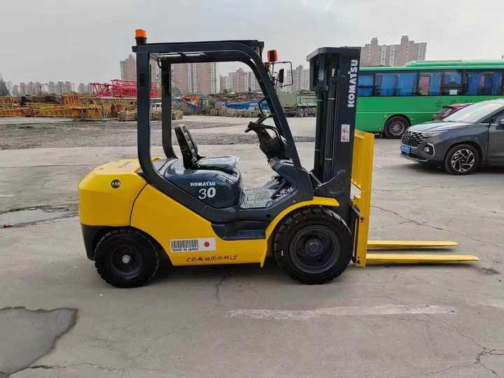 Used Heavy Construction Equipment komatsu 3 Tons Forklift Used Machine - Дизельный погрузчик: фото 2 Used Heavy Construction Equipment komatsu 3 Tons Forklift Used Machine - Дизельный погрузчик: фото 2