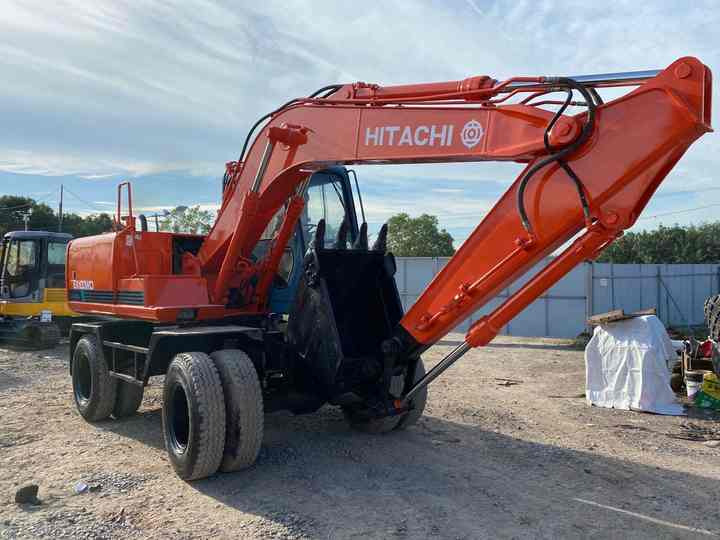 Used Hitachi Ex100WD Wheel Excavator for Sale Japan Made Hitachi Ex100wd Wheeled Excavator for Sale - Колёсный экскаватор: фото 3 Used Hitachi Ex100WD Wheel Excavator for Sale Japan Made Hitachi Ex100wd Wheeled Excavator for Sale - Колёсный экскаватор: фото 3