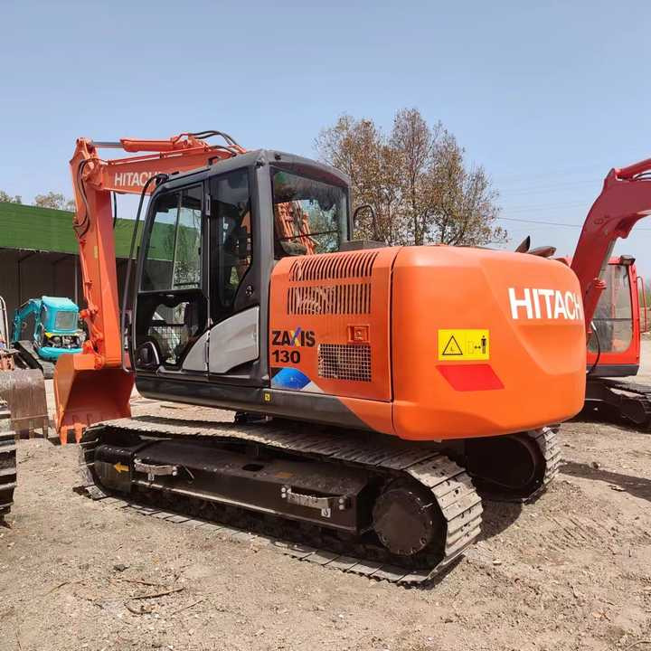 Used Hitachi ZX130 Excavator Japan Made Hitachi Used Excavator Zx120 Zx130 for Sale - Гусеничный экскаватор: фото 1 Used Hitachi ZX130 Excavator Japan Made Hitachi Used Excavator Zx120 Zx130 for Sale - Гусеничный экскаватор: фото 1