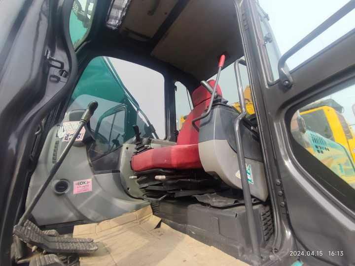 Used Japan Brand Kobelco SK260-8 Hydraulic Digger High Quality Kobelco Sk200 260 Crawler Excavator in Stock on Sale - Гусеничный экскаватор: фото 4 Used Japan Brand Kobelco SK260-8 Hydraulic Digger High Quality Kobelco Sk200 260 Crawler Excavator in Stock on Sale - Гусеничный экскаватор: фото 4