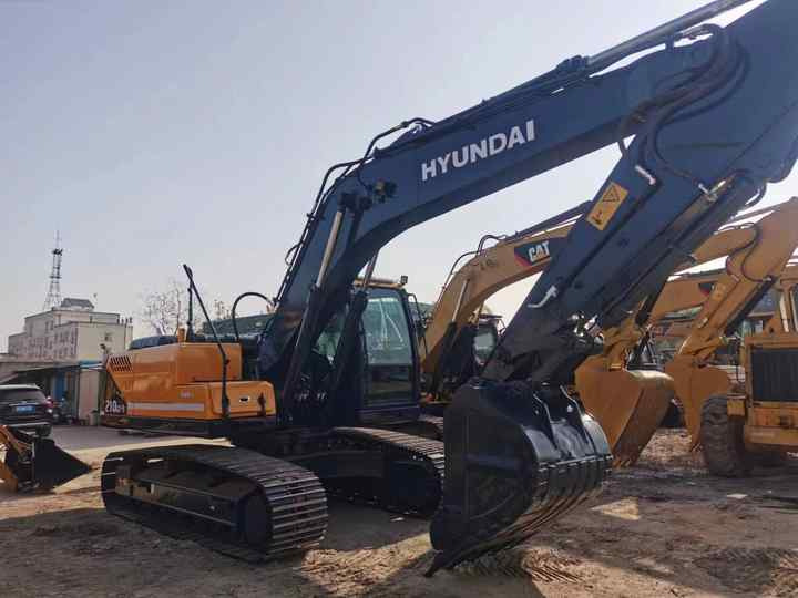 Hyundai Excavator Used Machine 210-9s Heavy Construction Equipment Crawler Excavator Hot Sale - Гусеничный экскаватор: фото 2 Hyundai Excavator Used Machine 210-9s Heavy Construction Equipment Crawler Excavator Hot Sale - Гусеничный экскаватор: фото 2
