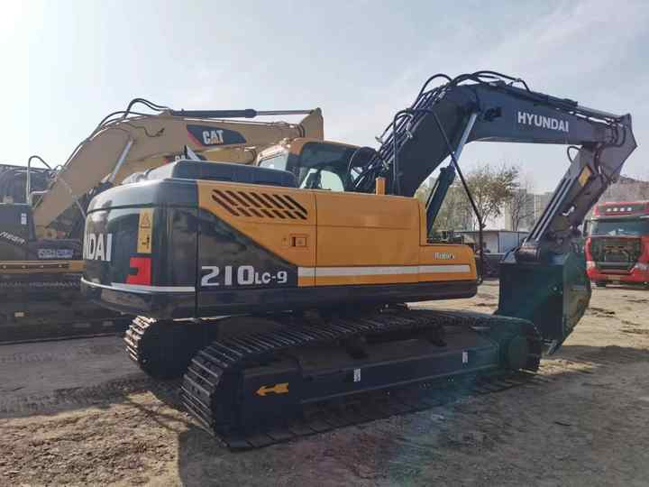 Hyundai Excavator Used Machine 210-9s Heavy Construction Equipment Crawler Excavator Hot Sale - Гусеничный экскаватор: фото 5 Hyundai Excavator Used Machine 210-9s Heavy Construction Equipment Crawler Excavator Hot Sale - Гусеничный экскаватор: фото 5