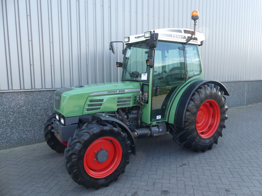 Минитрактор Fendt 209P: фото 1
