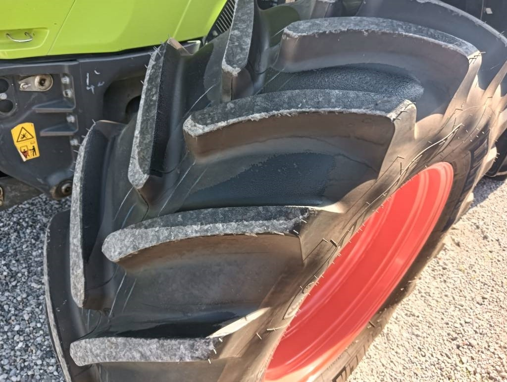 Claas Arion 460 - Трактор: фото 4 Claas Arion 460 - Трактор: фото 4
