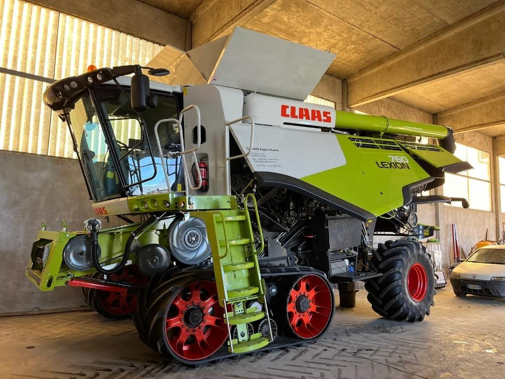 Claas Lexion 760 TT RISO - Зерноуборочный комбайн: фото 1 Claas Lexion 760 TT RISO - Зерноуборочный комбайн: фото 1