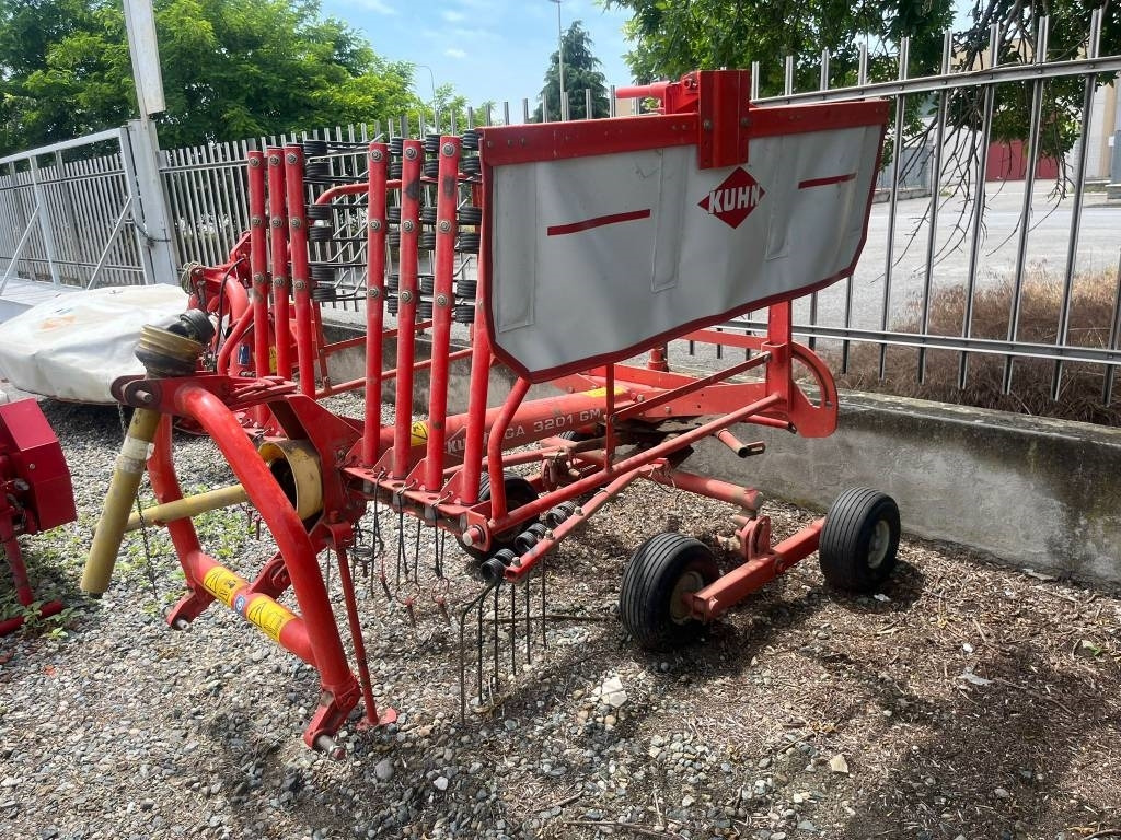 Kuhn GA 3201 G M - Сеноворошилка: фото 3 Kuhn GA 3201 G M - Сеноворошилка: фото 3